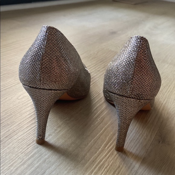 Stuart Weitzman Champagne Glitter Pumps Sz. 7.5 - Picture 2 of 5